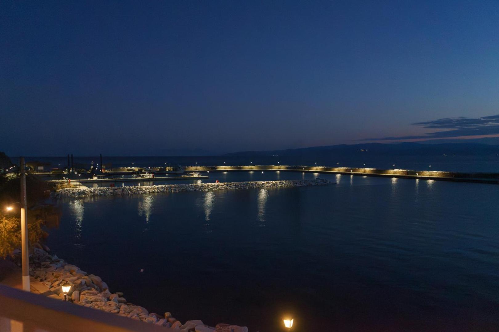 Archontiko Seaside Hotel ปลาตานิอาส ภายนอก รูปภาพ