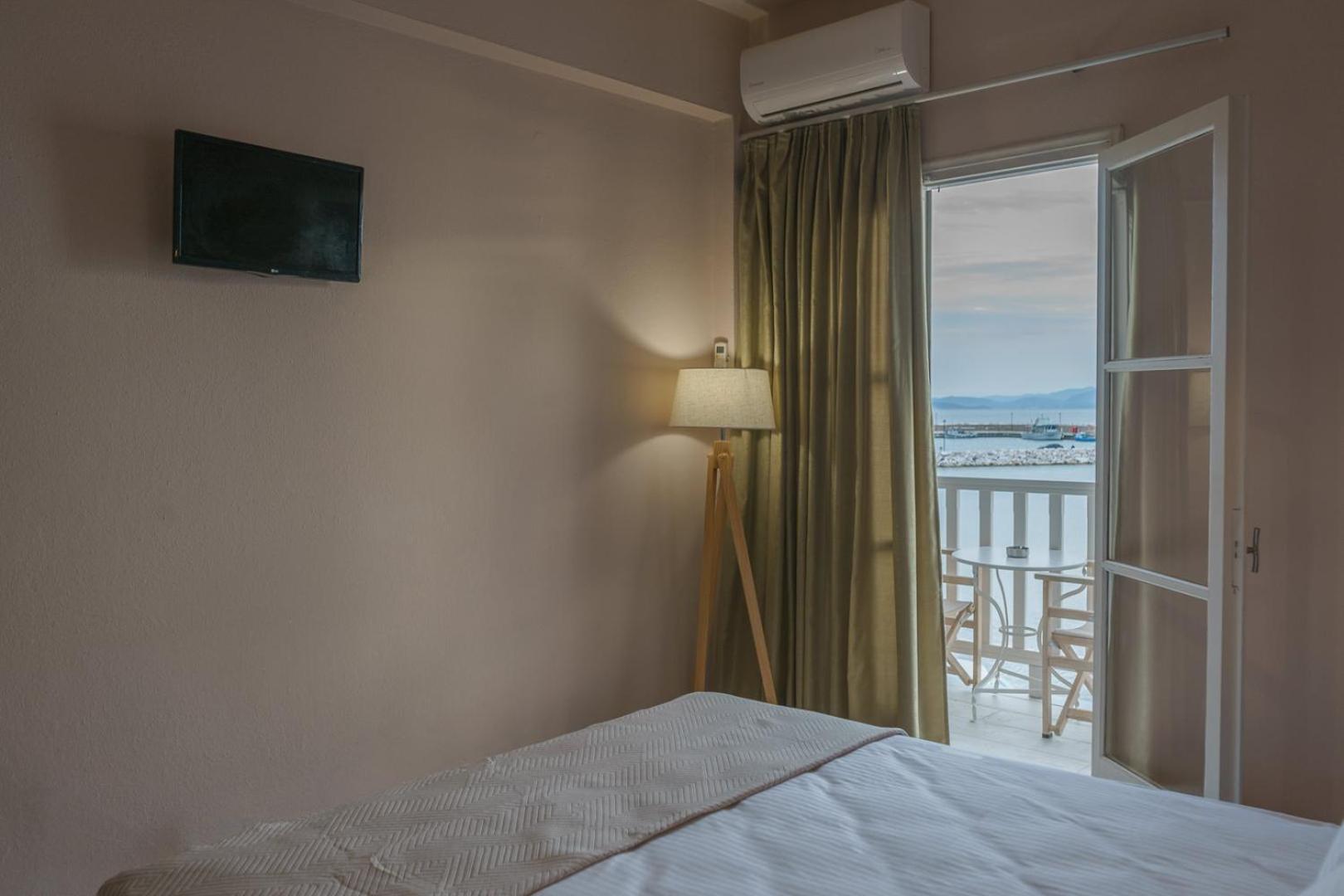 Archontiko Seaside Hotel ปลาตานิอาส ภายนอก รูปภาพ