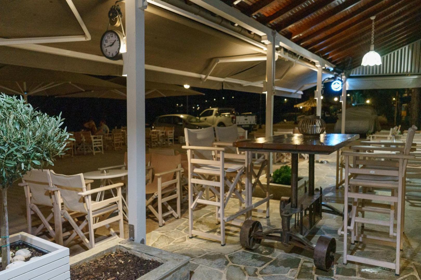 Archontiko Seaside Hotel ปลาตานิอาส ภายนอก รูปภาพ
