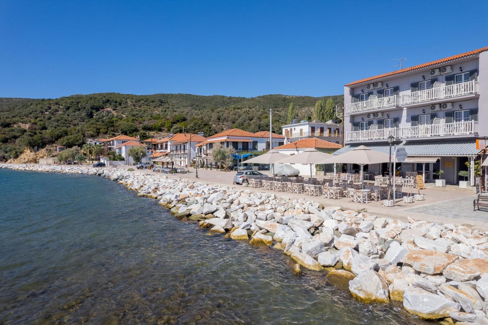 Archontiko Seaside Hotel ปลาตานิอาส ภายนอก รูปภาพ